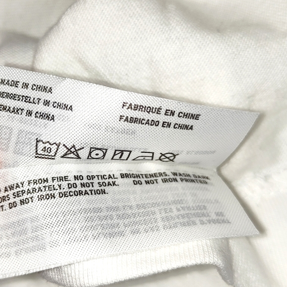 Kaws x Peanuts x Uniqlo White T-Shirt Size Small - Picture 4 of 6